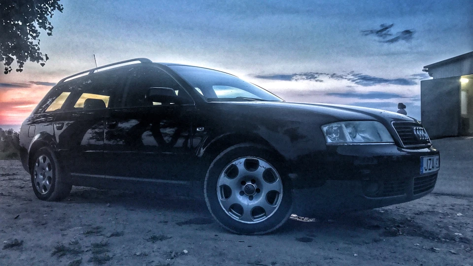 Audi A6 Avant 2