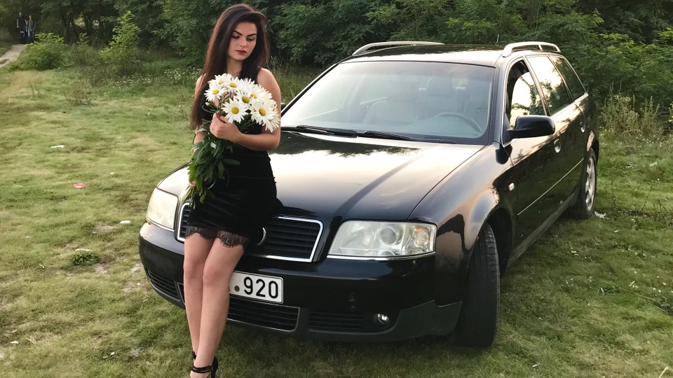 Audi A6 Avant 4