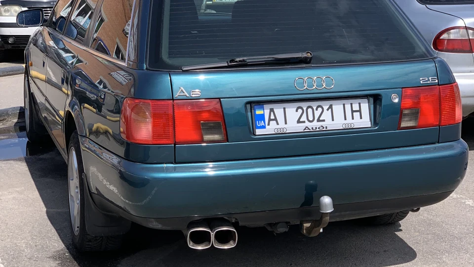 Audi A6 Avant 4