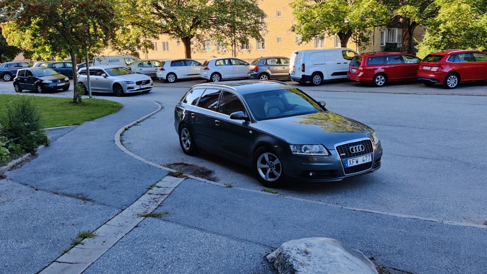 Audi A6 Avant 2