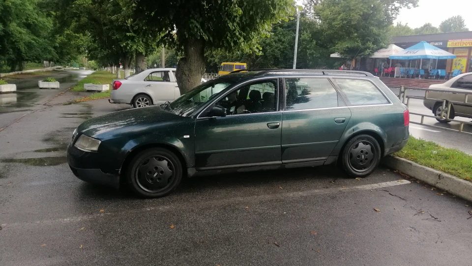 Audi A6 Avant