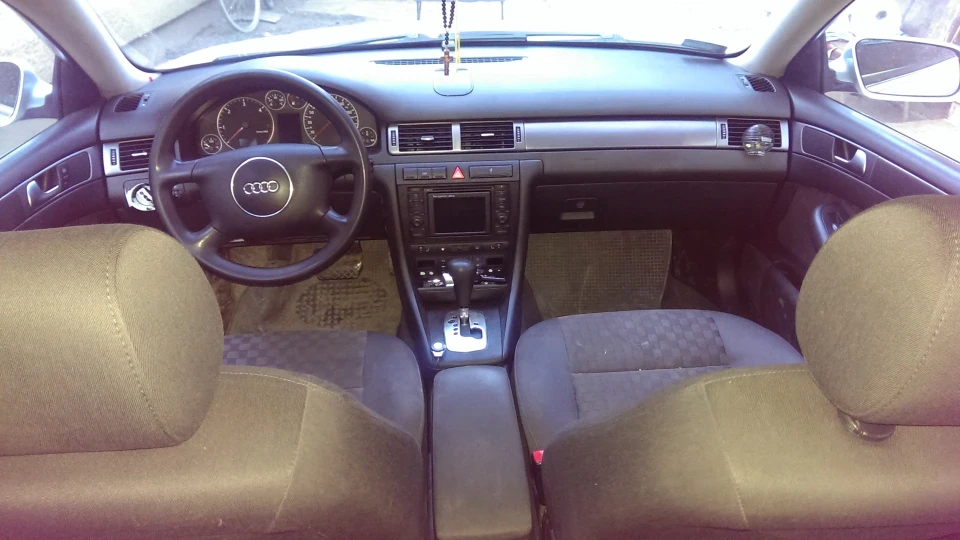 Audi A6 Avant 3