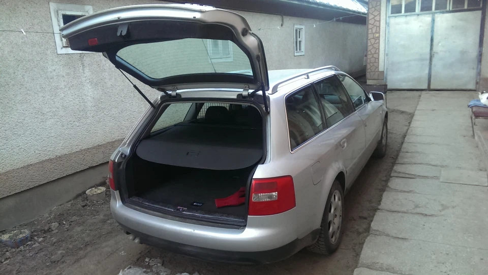 Audi A6 Avant 4