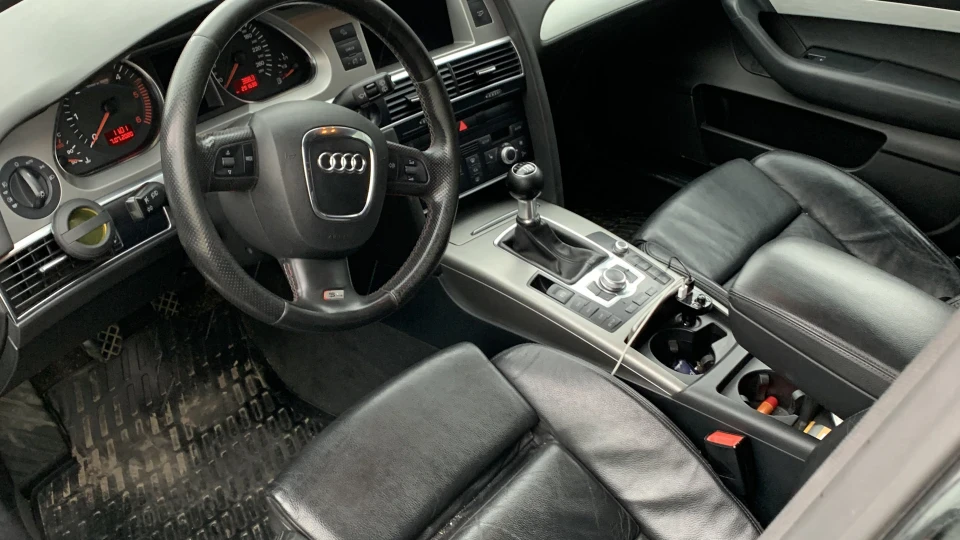 Audi A6 Avant 2