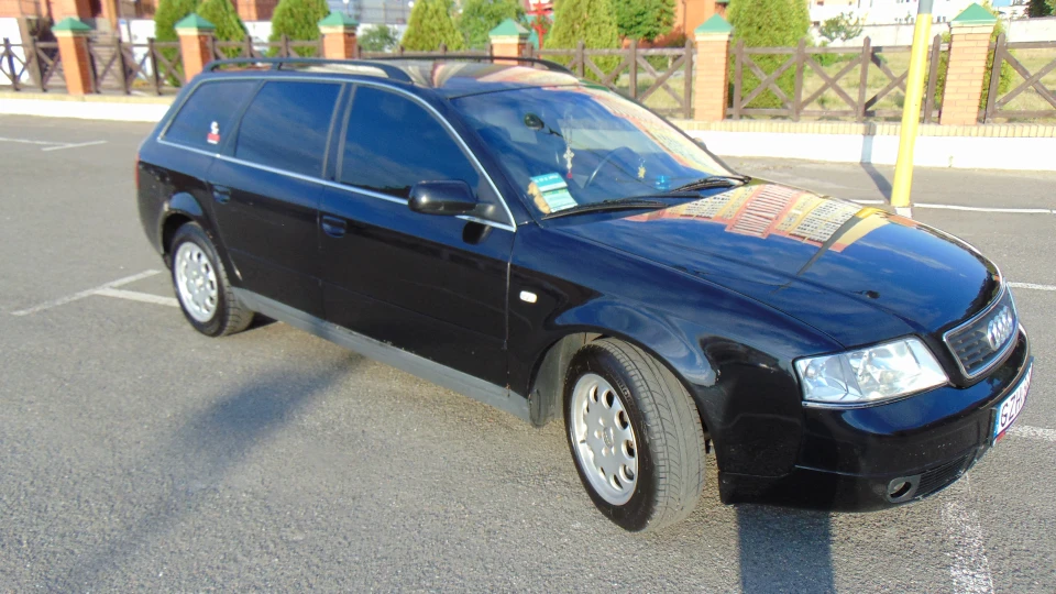 Audi A6 Avant 2