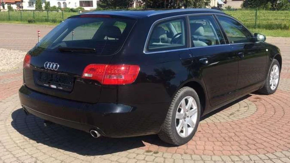 Audi A6 Avant 4