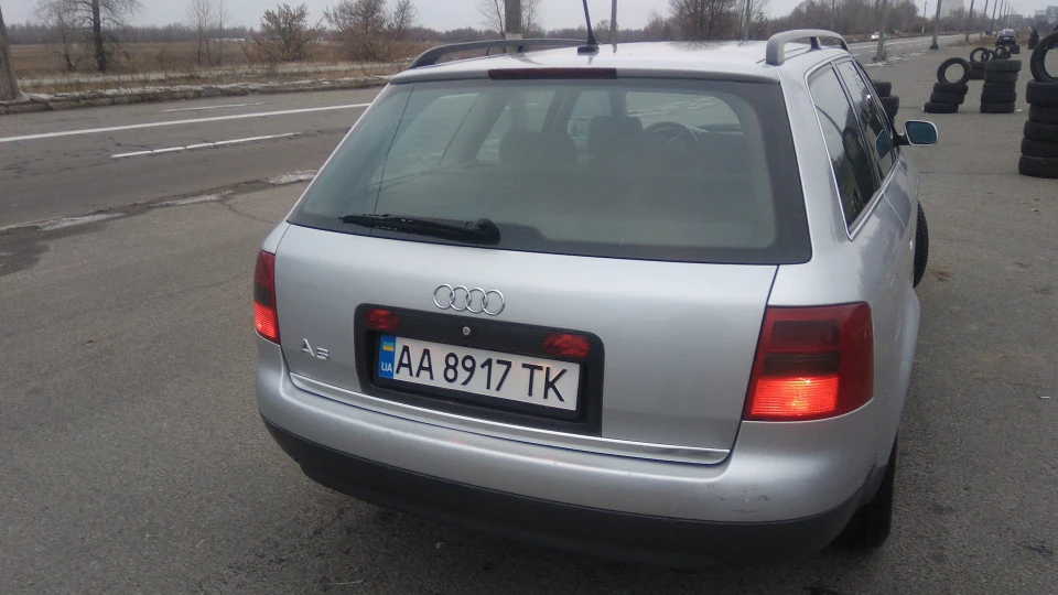 Audi A6 Avant 4