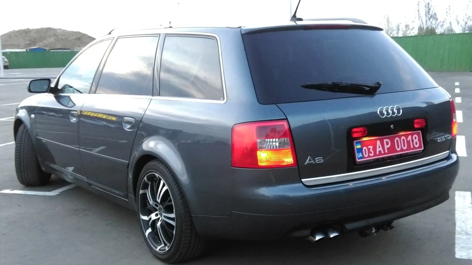 Audi A6 Avant 4