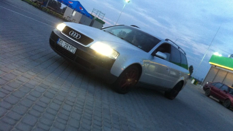 Audi A6 Avant 2