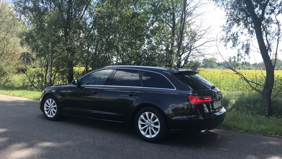 Audi A6 Avant 2