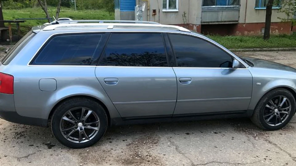Audi A6 Avant 2