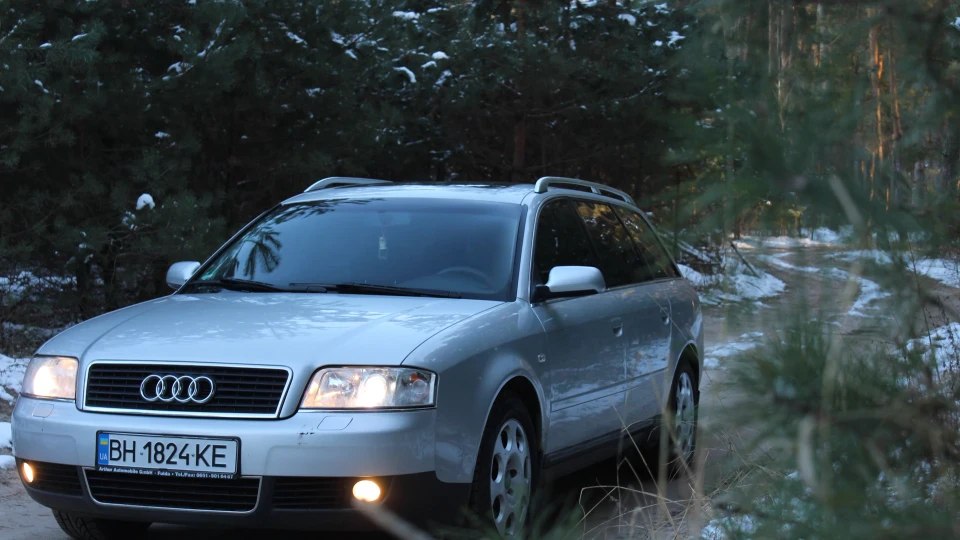 Audi A6 Avant 2