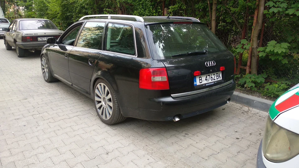 Audi A6 Avant 2
