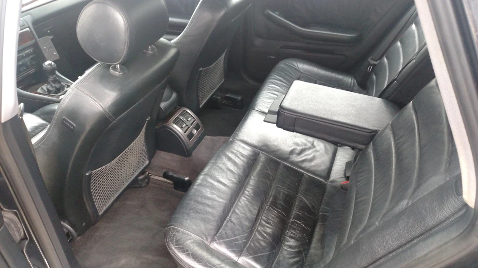 Audi A6 Avant 2
