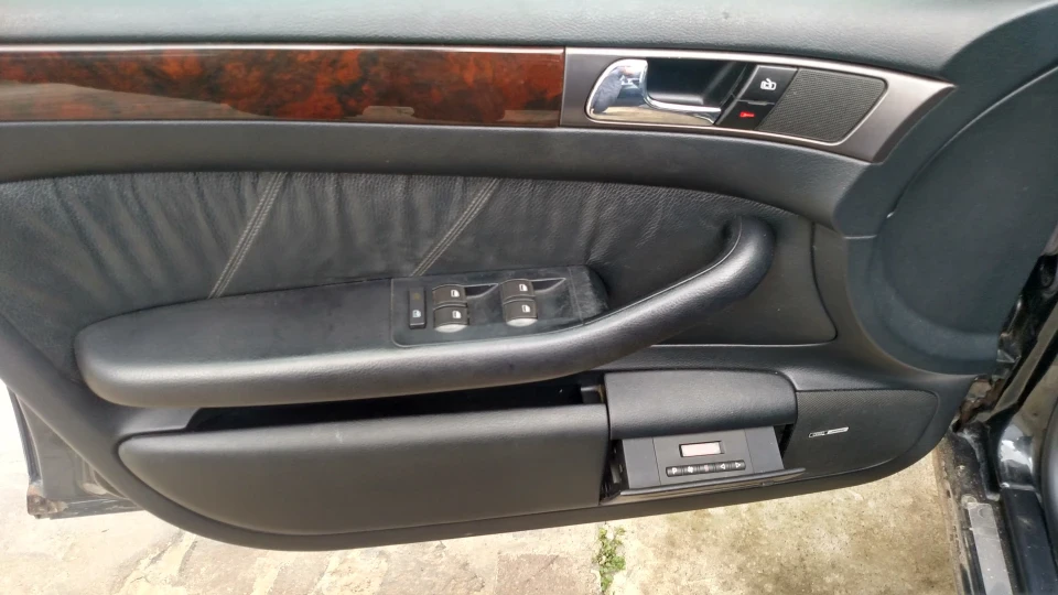 Audi A6 Avant 3