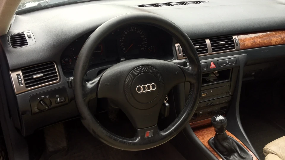 Audi A6 Avant 2