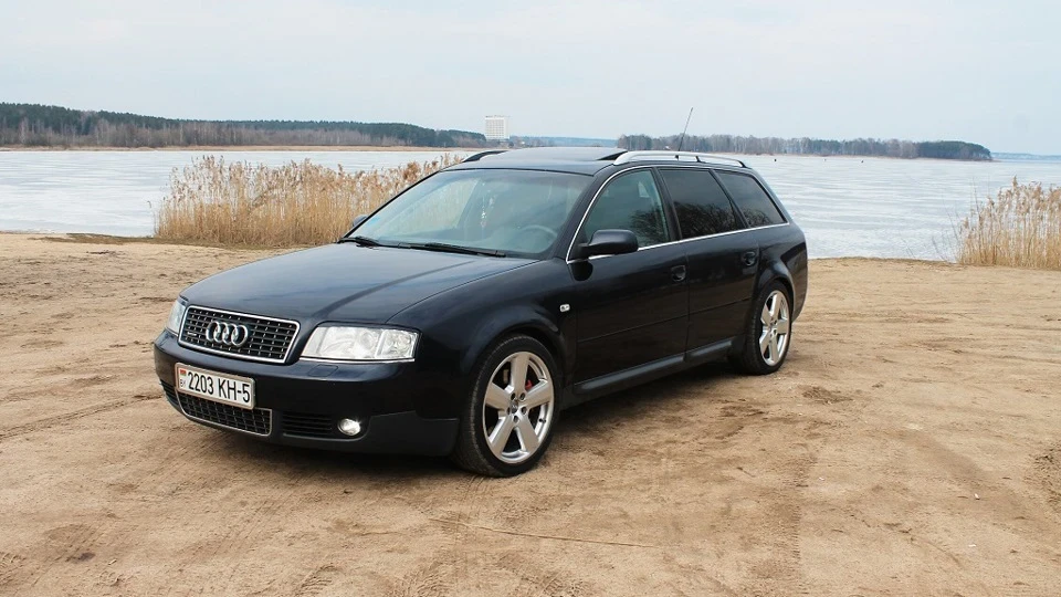 Audi A6 Avant