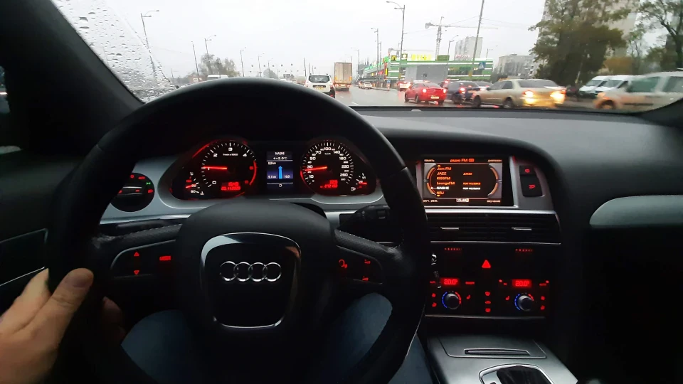 Audi A6 Avant