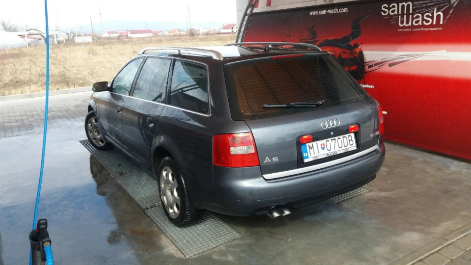 Audi A6 Avant 1.9TDI AWX