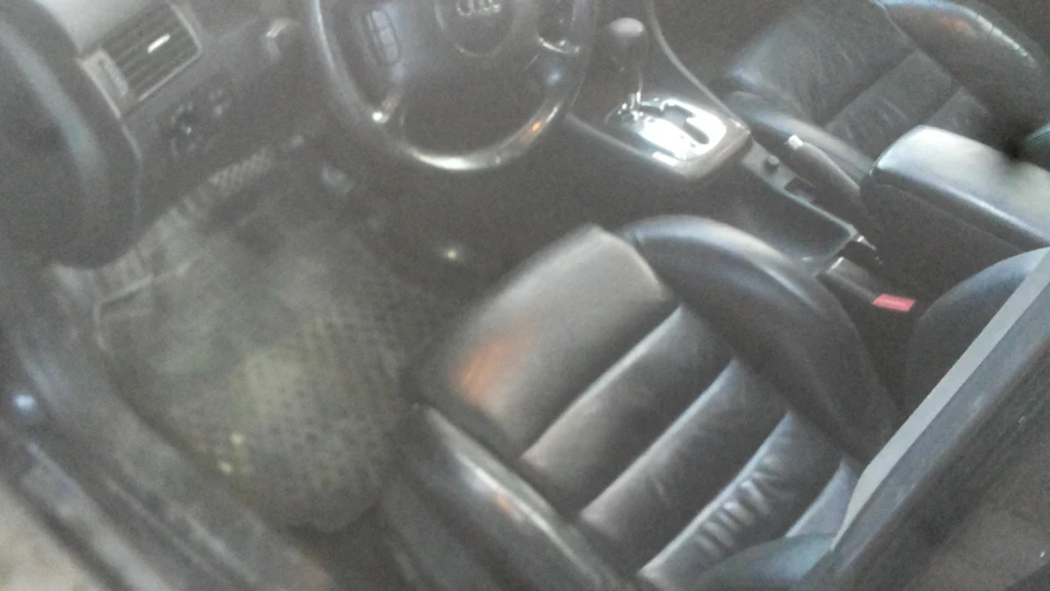 Audi A6 Avant 2.4 Quattro AT 4