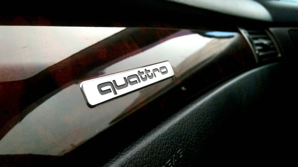 Audi A6 Avant 2.4 quattro S-line 4