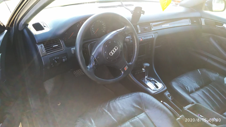 Audi A6 Avant 2.5 Quattro 4