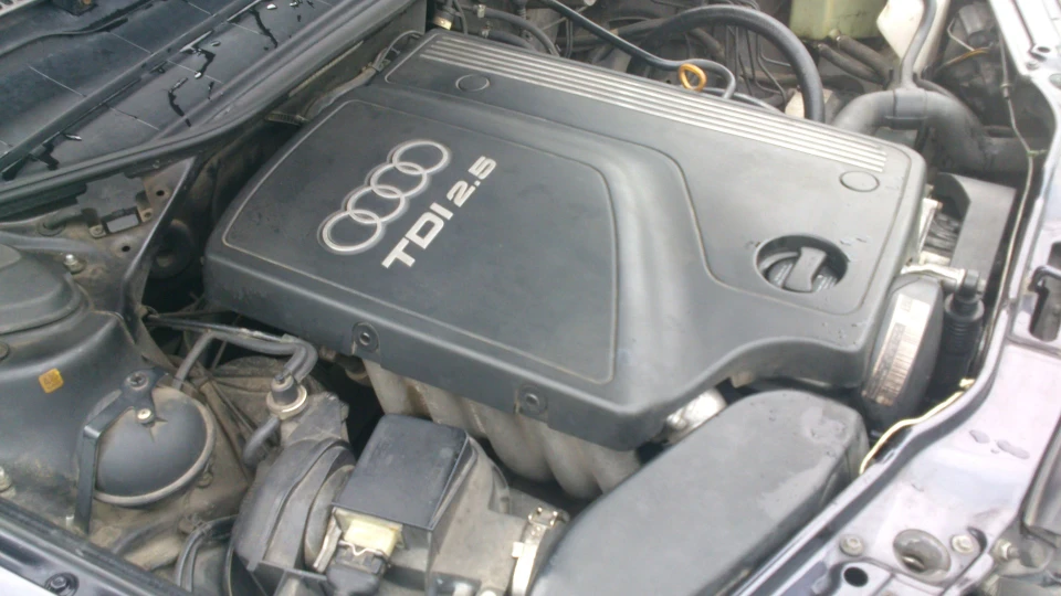 Audi A6 Avant 2.5 TDI AEL 2