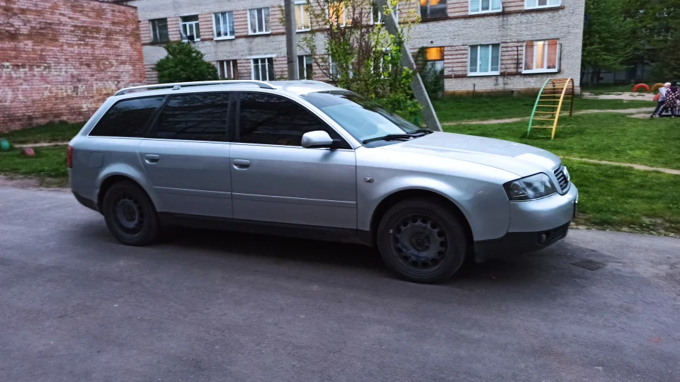 Audi A6 Avant 2.5 TDI AKE Quattro