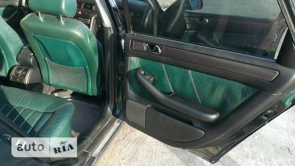Audi A6 Avant 2,5 TDI квадро 180 к.с.