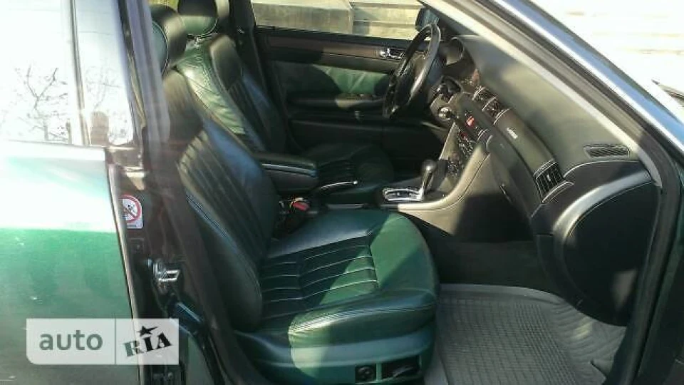 Audi A6 Avant 2,5 TDI квадро 180 к.с. 2