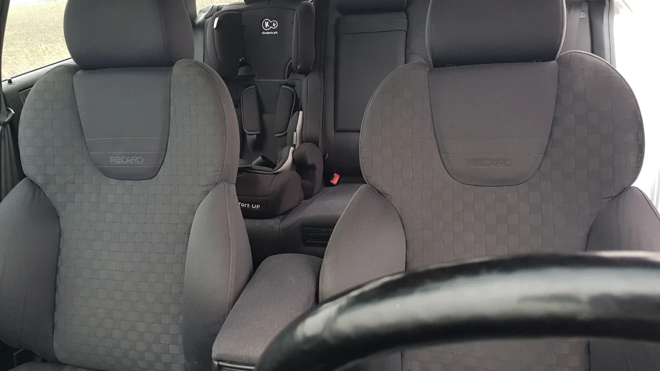 Audi A6 Avant 2.5 TDI quattro AKN 5