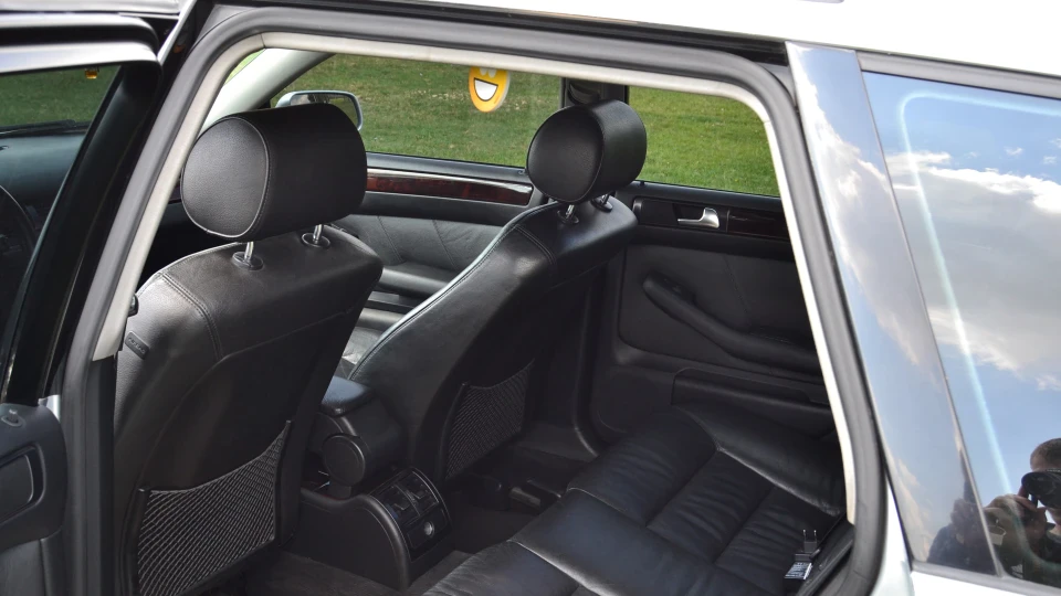 Audi A6 Avant 2.5 тді quattro s-line