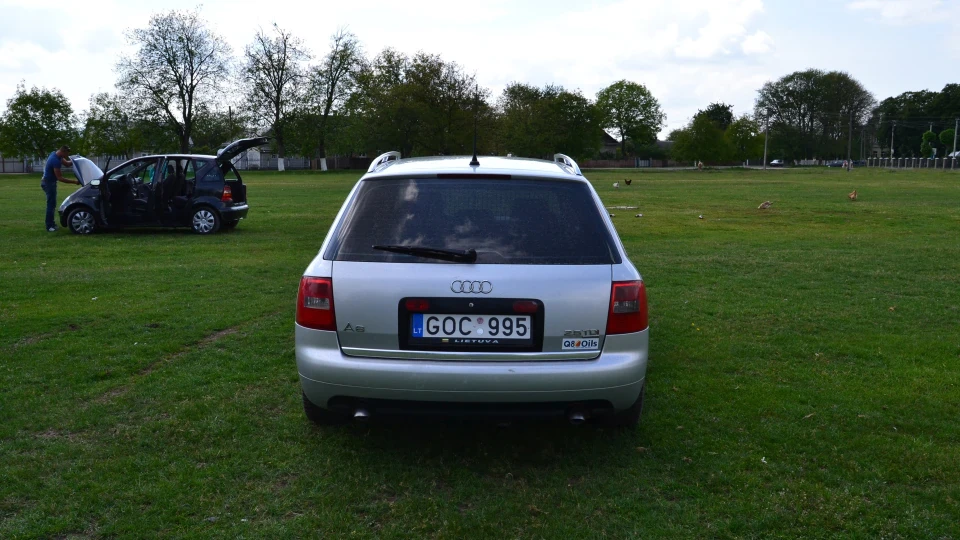 Audi A6 Avant 2.5 тді quattro s-line 4