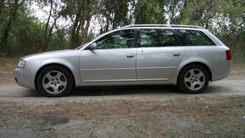 Audi A6 Avant 2.5 TDI quattro VAG-on