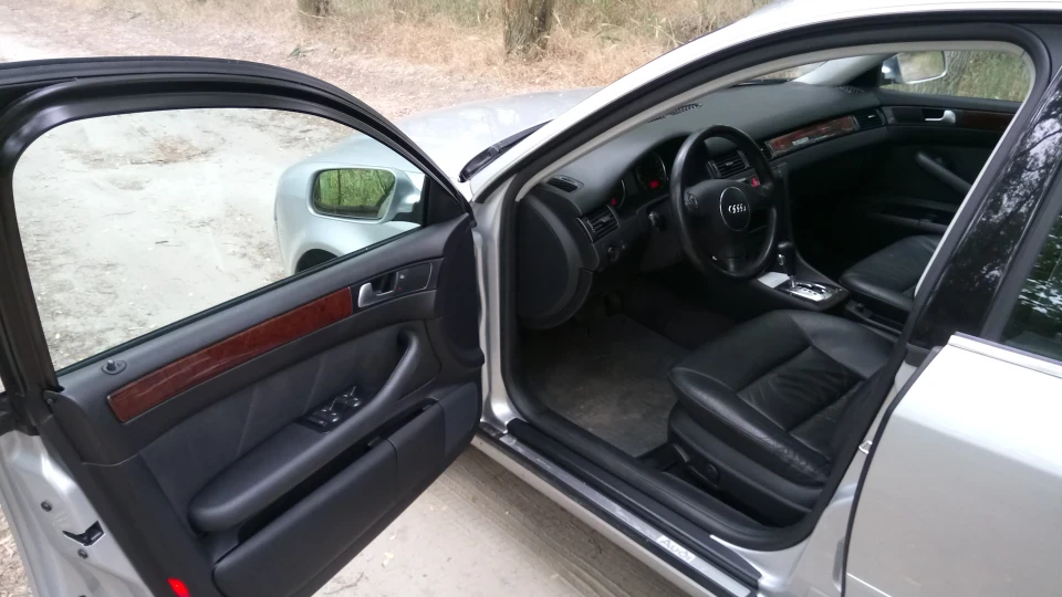 Audi A6 Avant 2.5 TDI quattro VAG-on 3