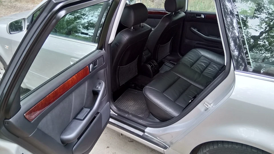 Audi A6 Avant 2.5 TDI quattro VAG-on 4