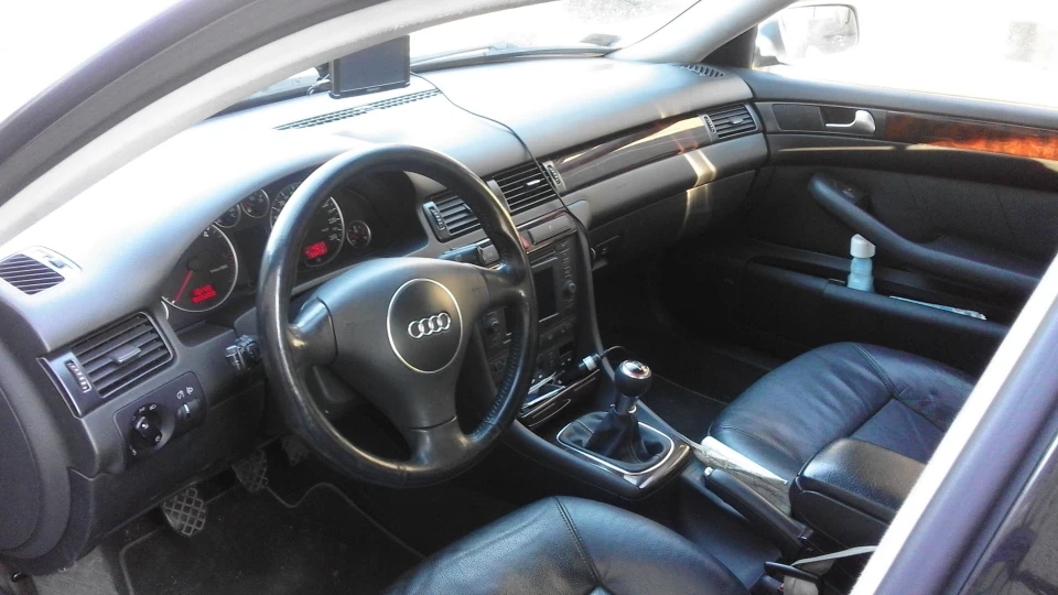 Audi A6 Avant ..2.5 tdi