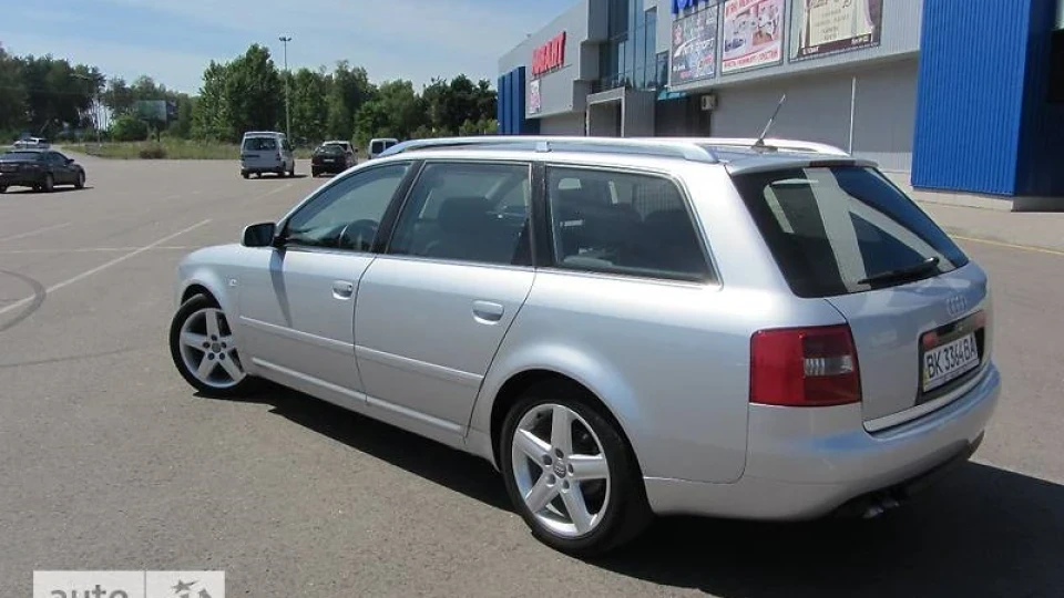 Audi A6 Avant 2.5 TDi 3