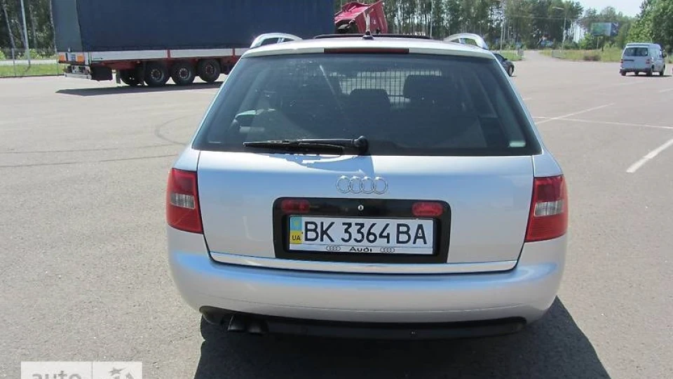 Audi A6 Avant 2.5 TDi 5