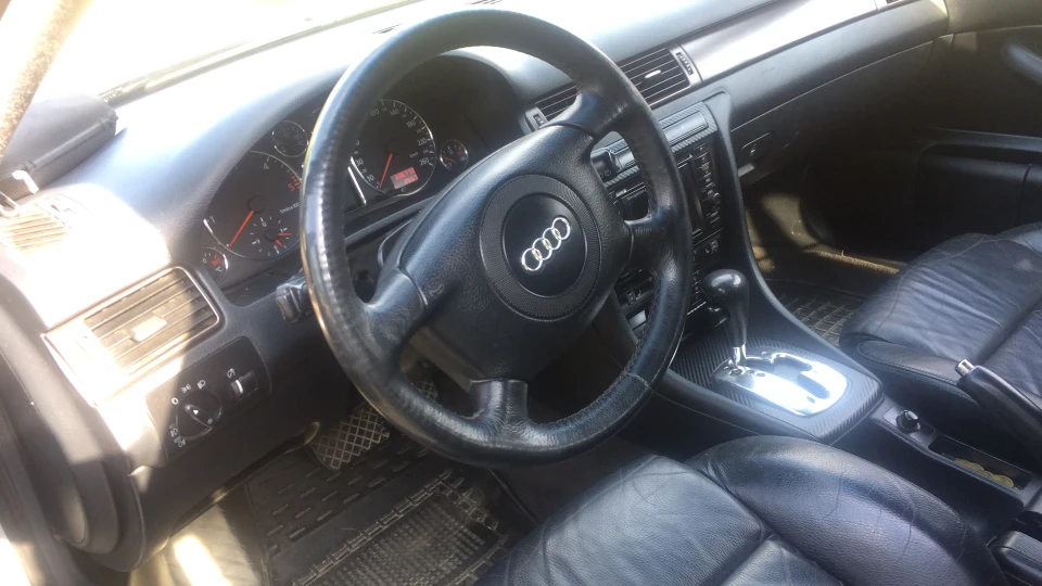 Audi A6 Avant 2,5 TDI 5
