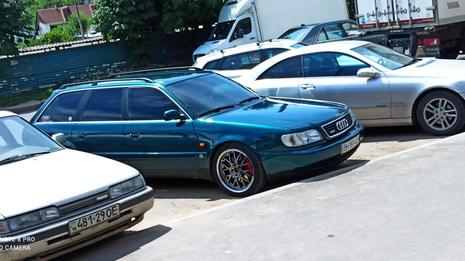 Audi A6 Avant 2.5 зелений кракодил