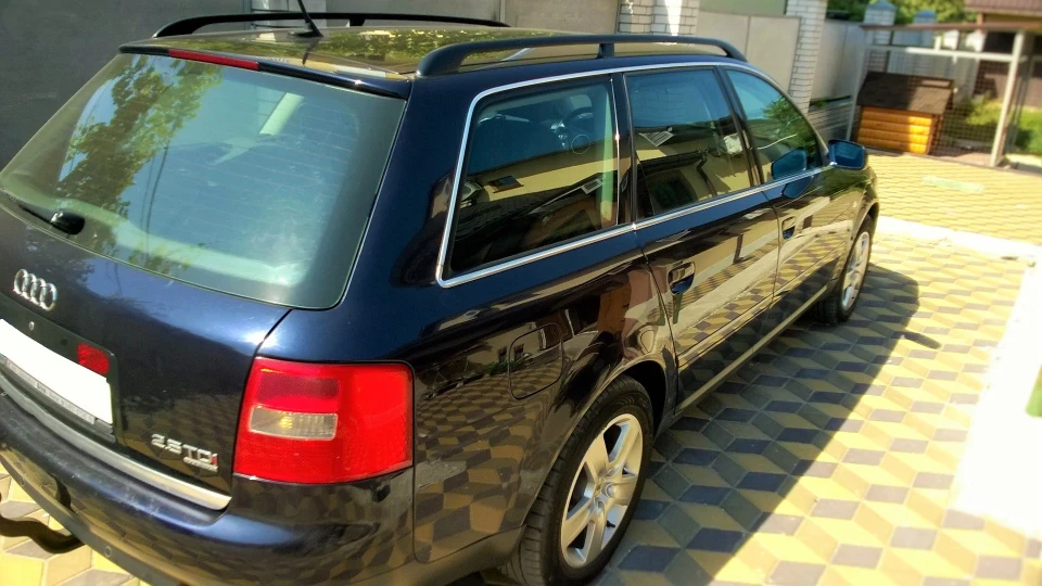 Audi A6 Avant 2.5TDI. БОДЯ 3