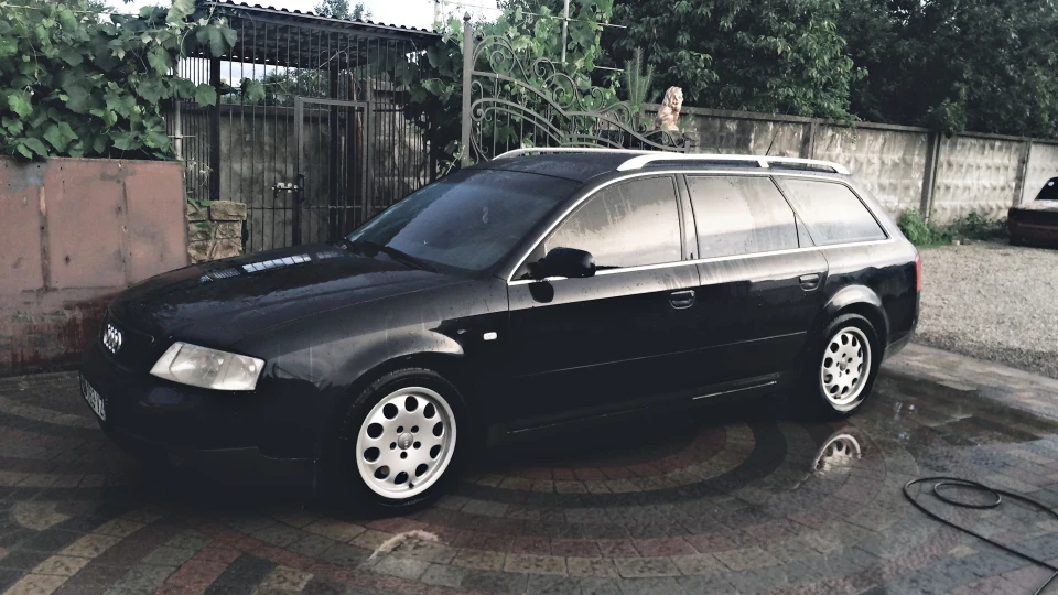 Audi A6 Avant 2.5TDI 4