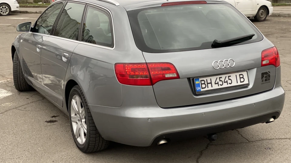 Audi A6 Avant 3.0 TDI quattro 5