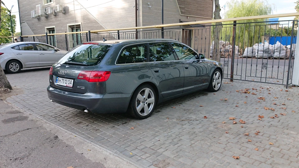 Audi A6 Avant 3.0 tdi 5