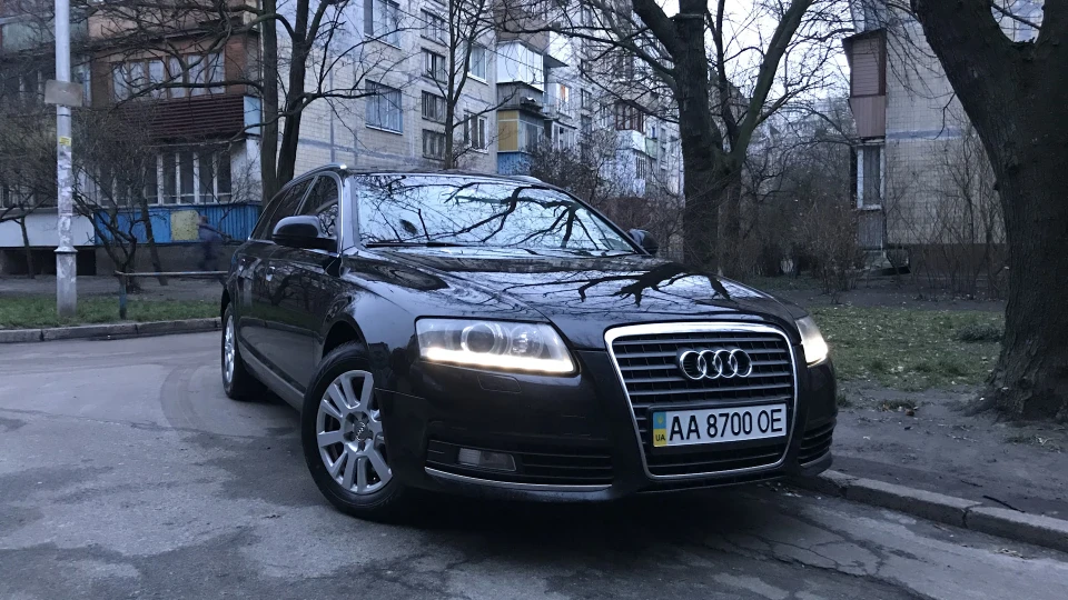 Audi A6 Avant Black saray 2