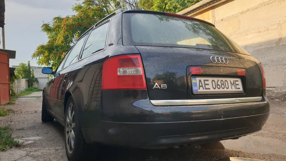 Audi A6 Avant Чорна мамба 4