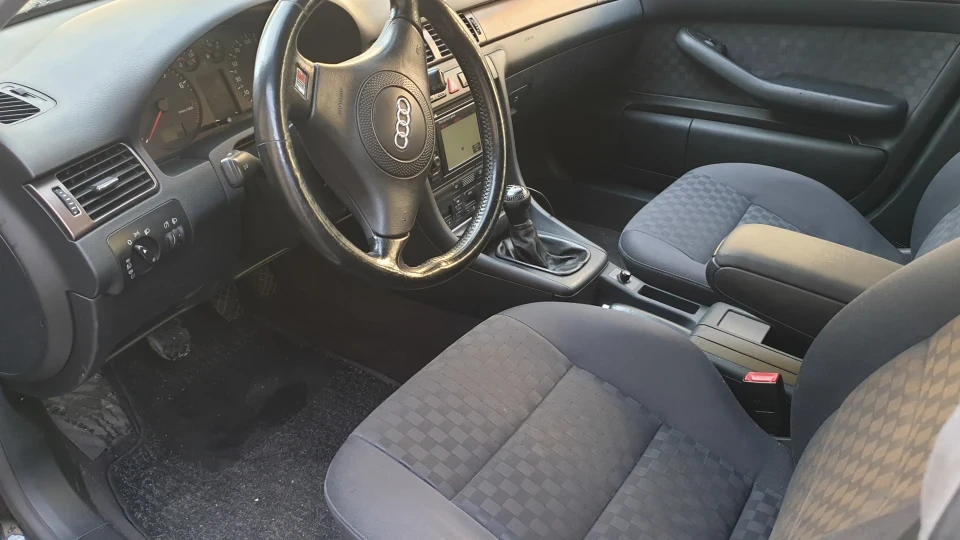 Audi A6 Avant Чорна мамба 5