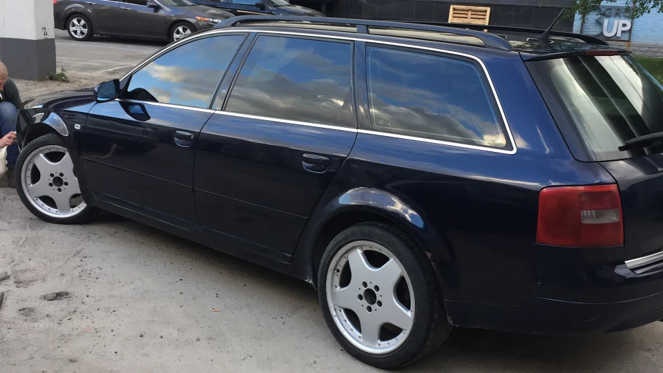 Audi A6 Avant <ILLAYA> 1.8Turbo 4