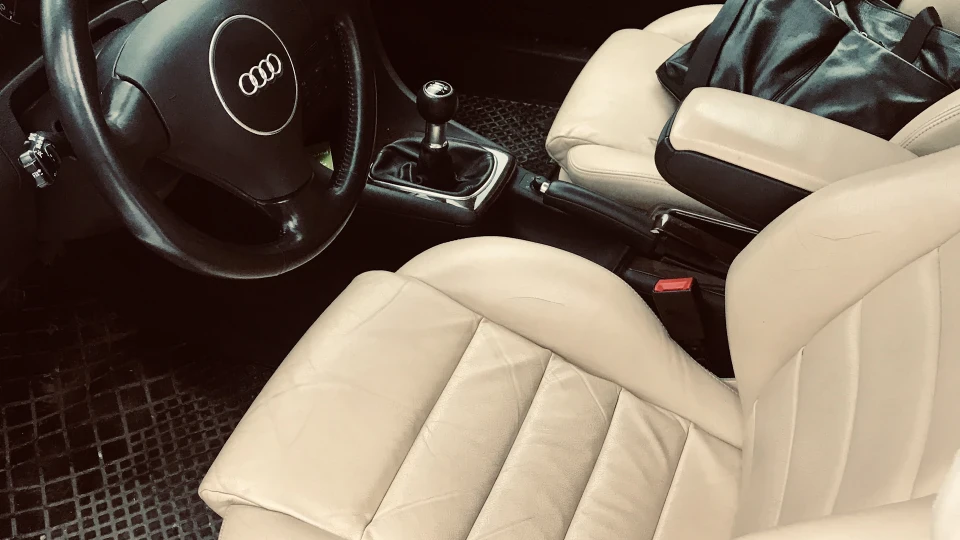 Audi A6 Avant Quattro 3